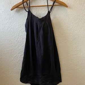 Lululemon black tank top size 6
